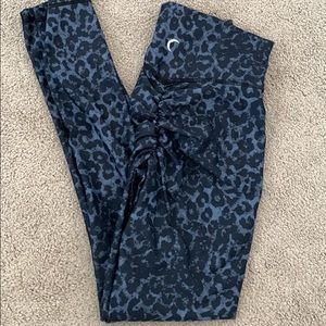 ZYIA bum scrunch leopard leggings size 0